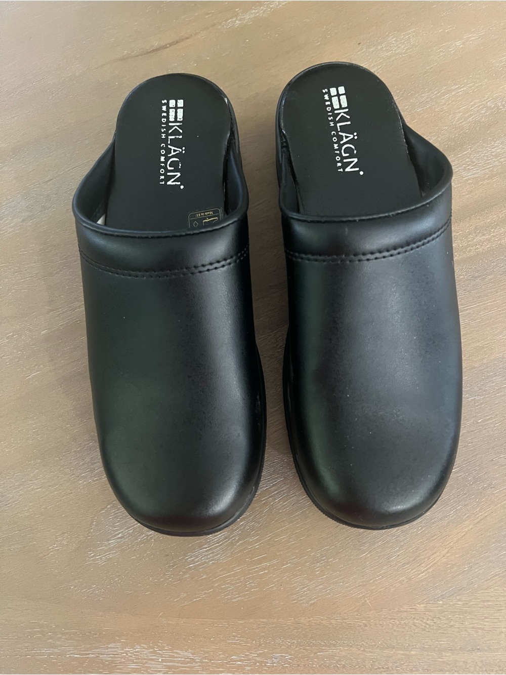 Women’s Black Slip-On Comfort Clogs